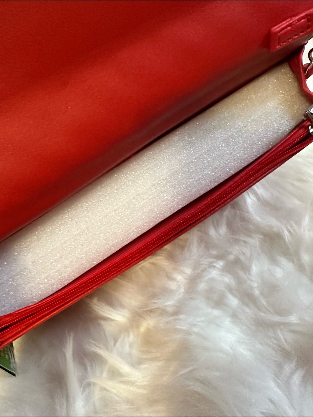 Badgley Mischka Red Quilted Shoulder Bag - Picture 14 of 15